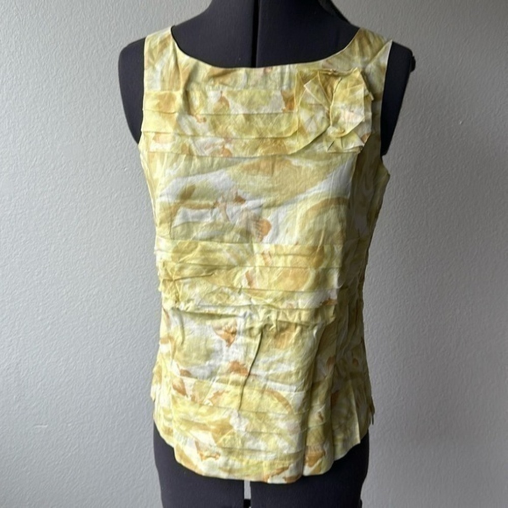 Talbots top size 2 Petite lime green pleated rose spring floral